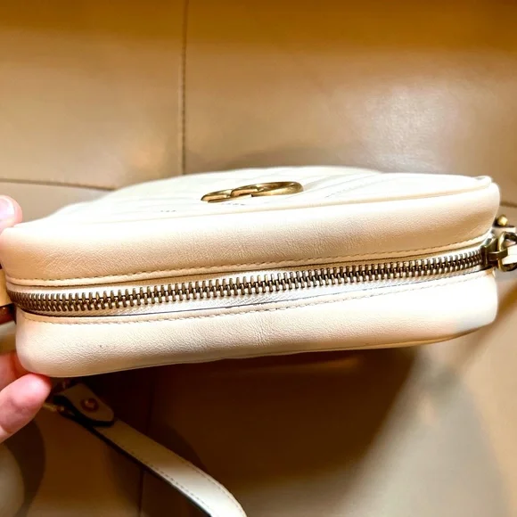 Gucci GG Marmont Mini shoulder bag - Picture 9 of 16